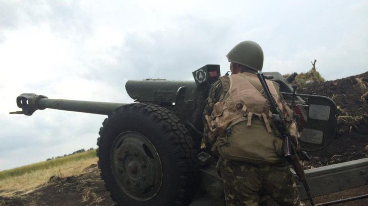 На Донбассе сепаратисты использовали мощную артиллерию 