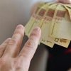 В Украине пообещали повышение зарплат и пенсий в мае