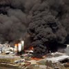 В США завод охватил масштабный пожар (фото, видео)