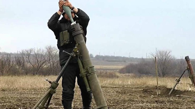В Донецкой области военных обстреляли из запрещенных минометов