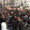 У Парижі студенти побилися з поліцією
