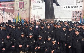 В Черновцах сегодня начала работу патрульная полиция. 