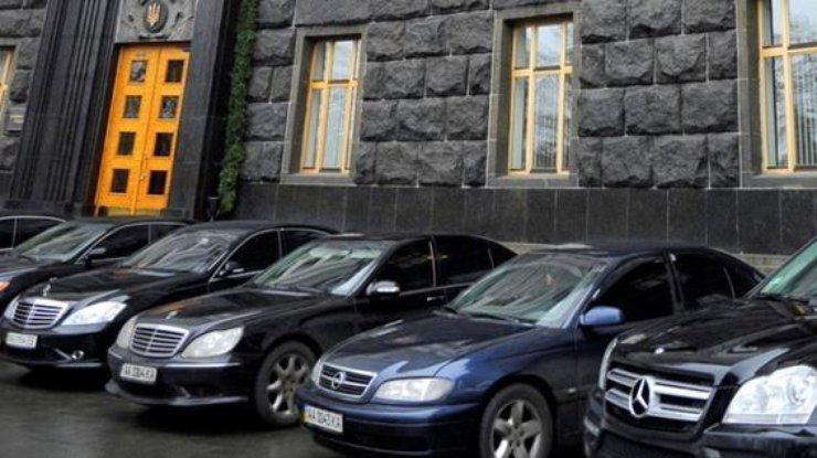 Рада выделит на содержание автобазы парламента 42 млн грн