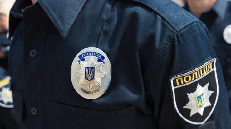 6 марта патрульная полиция Одессы по подозрению в грабеже задержала четырех военных ВСУ.