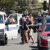 В Сиднее вооруженный мужчина захватил завод (фото, видео)
