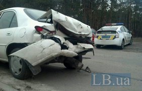 В Киеве водитель протаранил два автомобиля