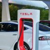 Tesla откроет две электрозаправки в Украине