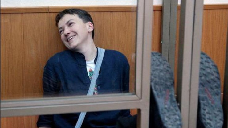 Внутривенные вливания, которые делают Савченко, не улучшают ее состояние
