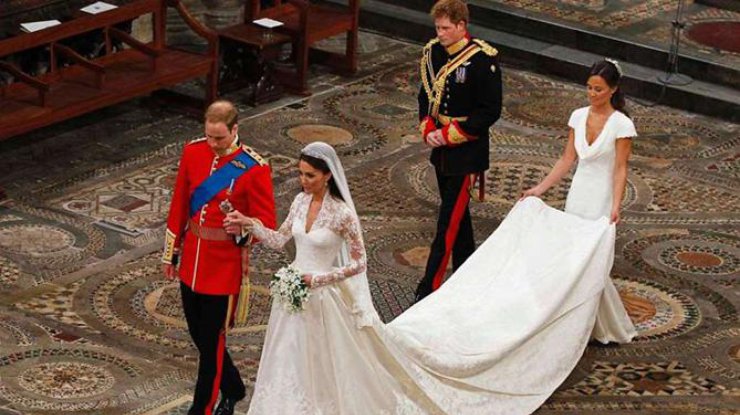 Супруга принца Уильяма в свадебном платье от McQueen