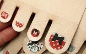 В Японии продают чулки с ногтями