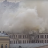 В Москве обрушили крышу горящего здания Минобороны (видео)