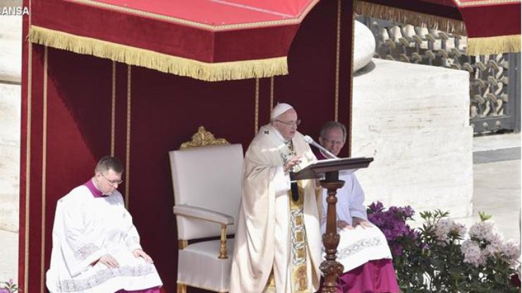 Папа Римский призвал верующих присоединиться к сбору средств / Фото: ANSA