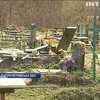 На Дніпропетровщині діти розгромили кладовище