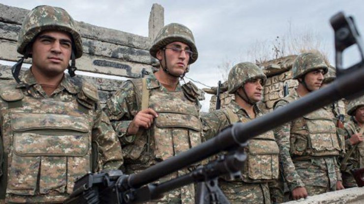 Азербайджан заявил об уничтожении базы Армении в Карабахе