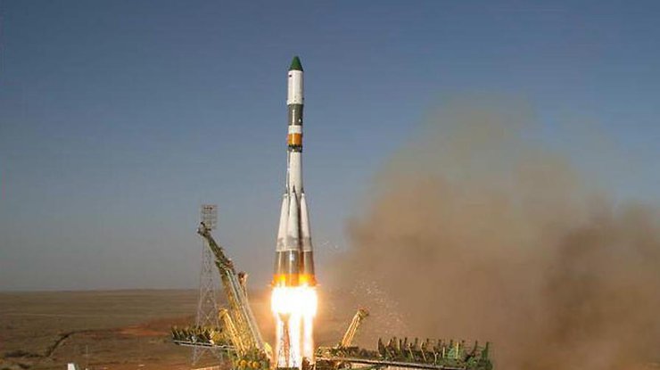 На фотографии - полет ракеты "Союз-2.1а"