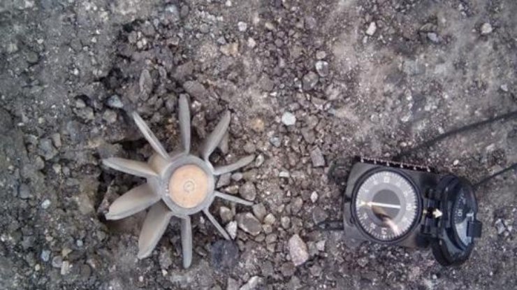 В Песках местный житель в своем огороде подорвался на взрывном устройстве