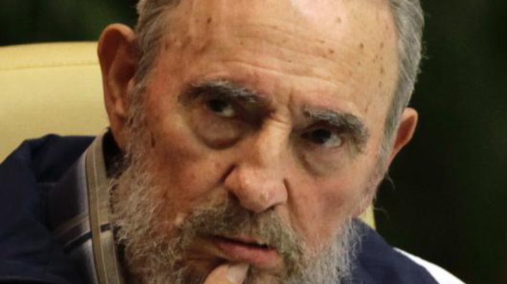 Впервые за восемь месяцев на публике появился Фидель Кастро