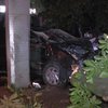 ДТП в Днепропетровске: Nissan снес дерево, погибли 2 девушки (фото)