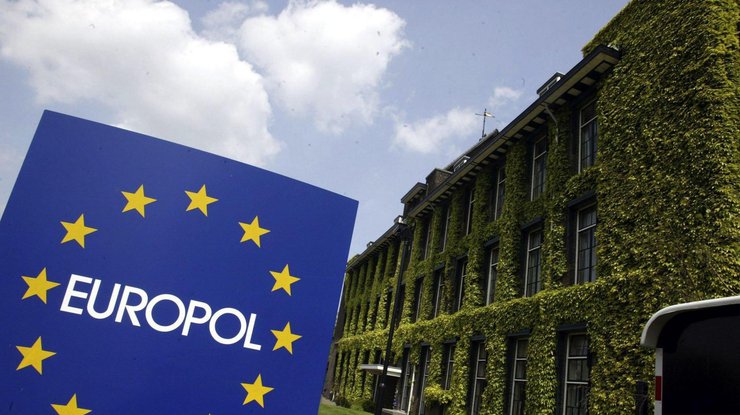 Европол создаст службу для проверки мигрантов