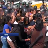 У Перу оголені жінки побилися з поліцією (відео)