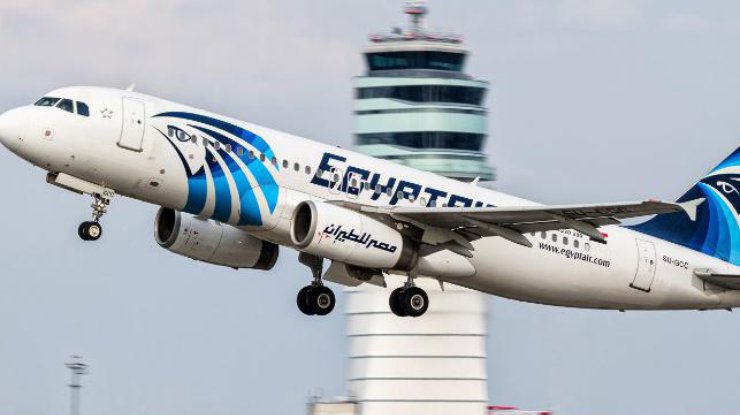 Перед падением в EgyptAir сработала система задымления