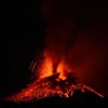 В Италии началось извержение крупнейшего вулкана (видео)