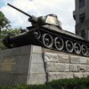В Черновцах хотят уничтожить монумент с боевым танком