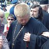 В Мелитополе священник с георгиевской лентой спровоцировал драку (видео)