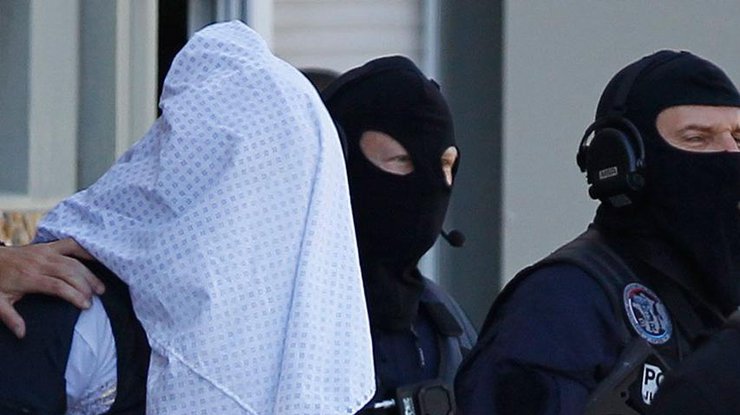Обращение матери террориста. Во Франции задержали двух подозреваемых в терроризме. Международный террорист сидит во Франции.