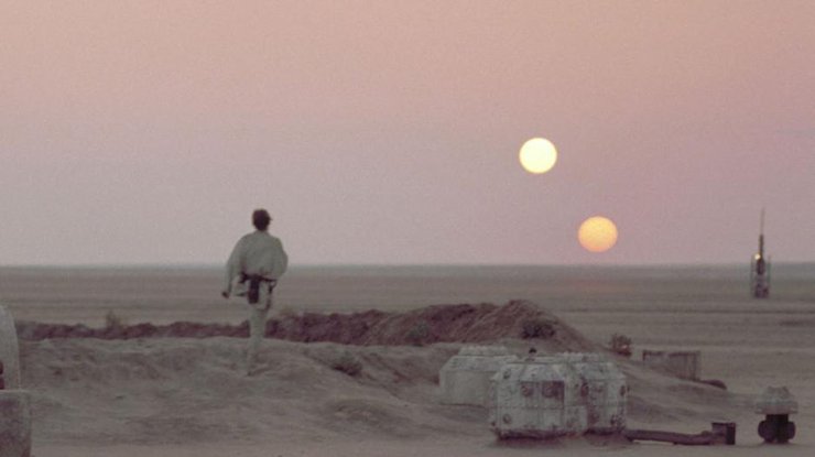 Люк Скайукоер на фоне пейзажа Татуина. Фото spaceref.com