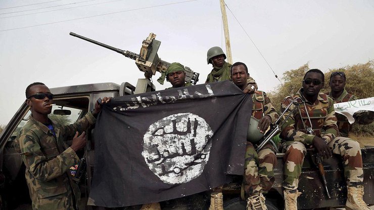 В Нигерии боевики похитили трех женщин