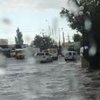 В оккупированном Крыму транспорт ушел под воду из-за ливней (фото, видео)
