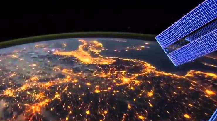 NASA открыло новый спутник Земли 