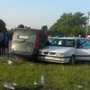 В ужасной аварии Renault приземлился на крышу: погибли люди (фото) 