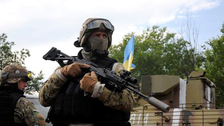 Украинские военные снова провели ночь под обстрелами