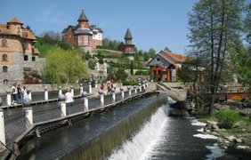 Необыкновенный парк в селе под Киевом