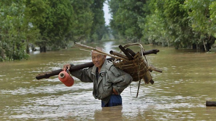 В Китае 400 тысяч человек эвакуированы из-за наводнений