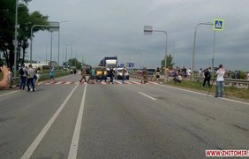 В Житомире ветераны АТО перекрыли трассу