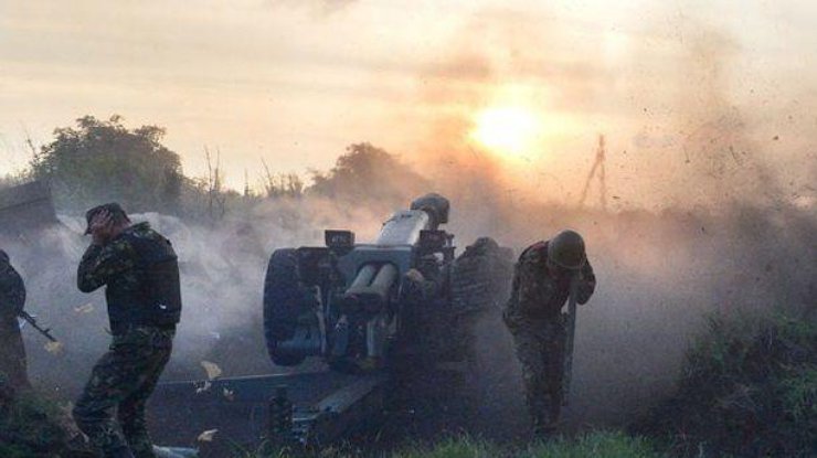 Террористы продолжают обстреливать украинские позиции на Донбассе
