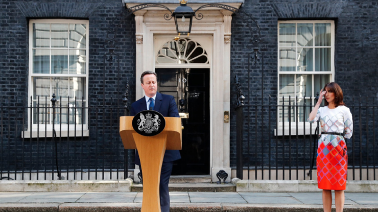 На посту премьер-министра Дэвид Кэмерон пробудет не более трех месяцев
