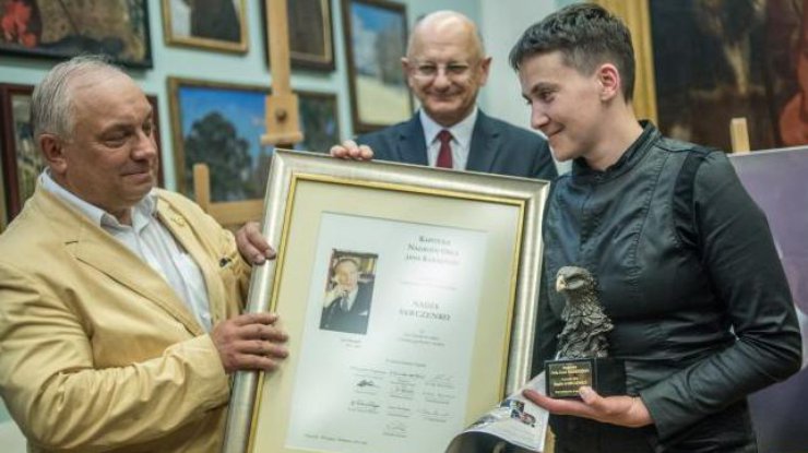 Надежда Савченко получила престижную польскую премию 