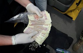 В центре Житомира задержаны полицейские-наркодилеры