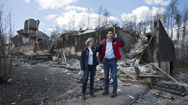 Жители Канады собрали 95,5 миллионов долларов пострадавшим от пожаров согражданам