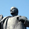 В Николаеве на месте памятника Ленину появился знак фашистов (фото) 