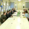 Transparency International поможет вернуть деньги Януковича