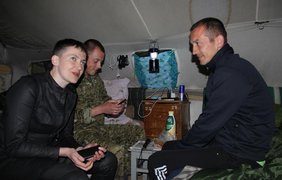 Приезд Надежды Савченко был неожиданным для военных / Фото: Facebook