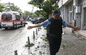 В Турции на автобусной остановке прогремел взрыв