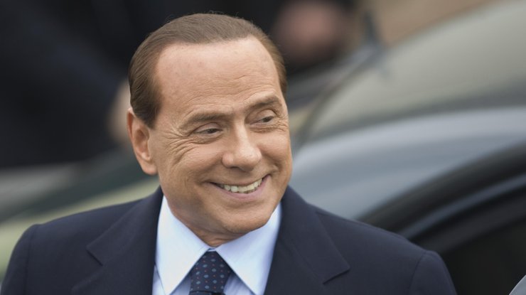 Берлускони останется в больнице на несколько дней для проведения необходимых проверок