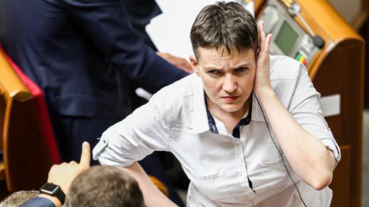 Народный депутат Надежда Савченко заработала 406 825 гривны в 2015 году