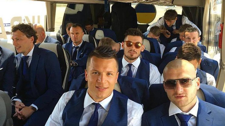 Сборная Украины по футболу прибыла на Евро-2016 